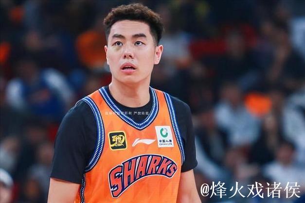 李添荣30分上海不敌首钢遭5连败 曾凡博10分 李添荣30分上海不敌首钢遭5连败 曾凡博10分